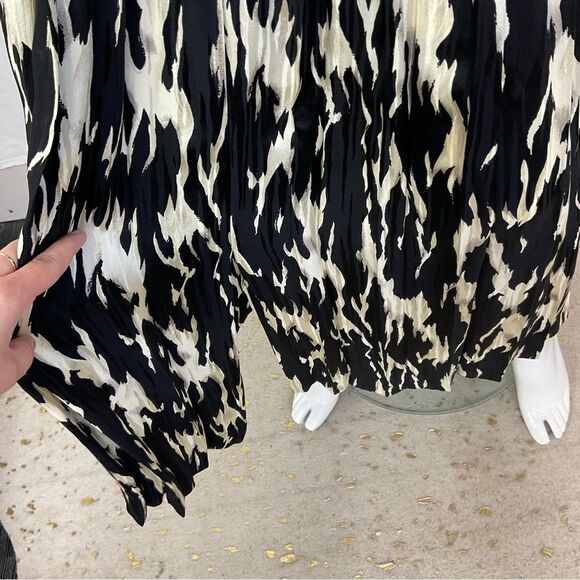 NEW Norma Walters Vintage 80’s Black Cream Silk Top & Midi Skirt Set 10 - Picture 12 of 17